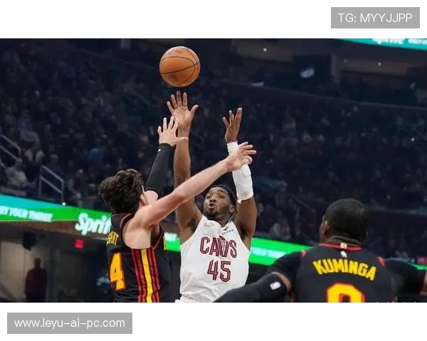 皮尔斯打出更强单打威胁，季后赛关键得分占比高于阿伦