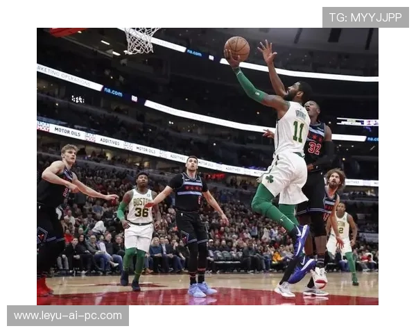 弗朗西斯突破拉开空间效率提升明显领先队友